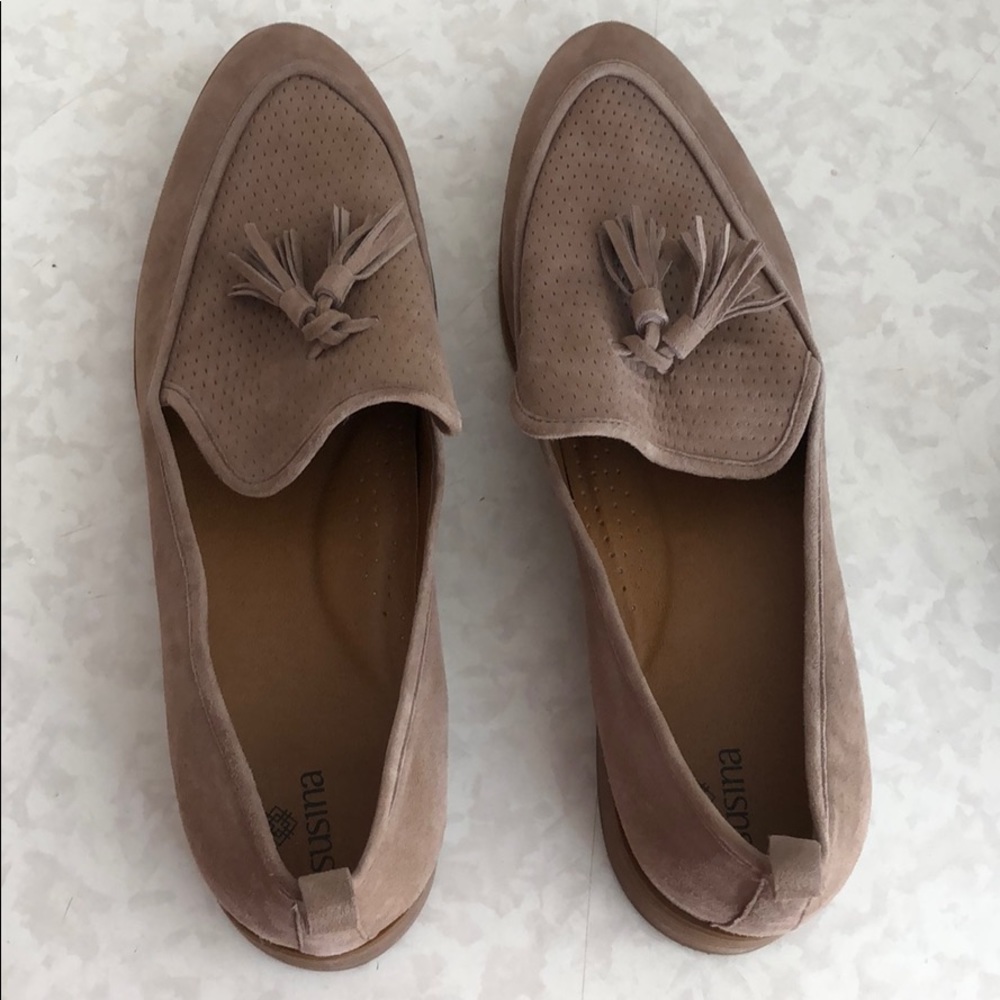 Gorgeous super comfortable never worn loafers🤩